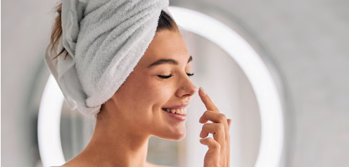 Rotinas de skincare para diferentes idades: cuidados essenciais em cada fase da vida