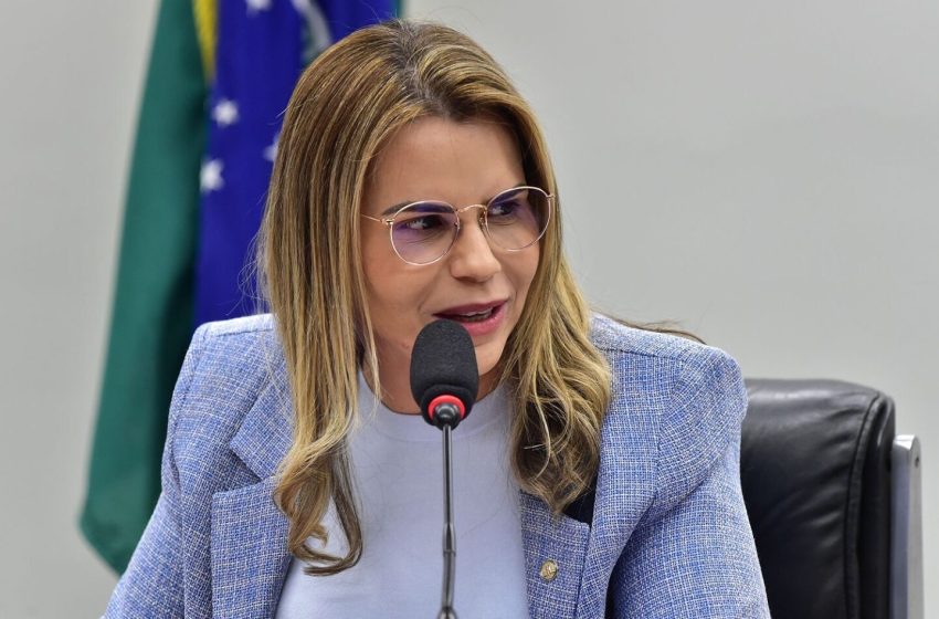 Clarissa Tércio tem projeto aprovado na Câmara para garantir tratamento a autistas em até 60 dias