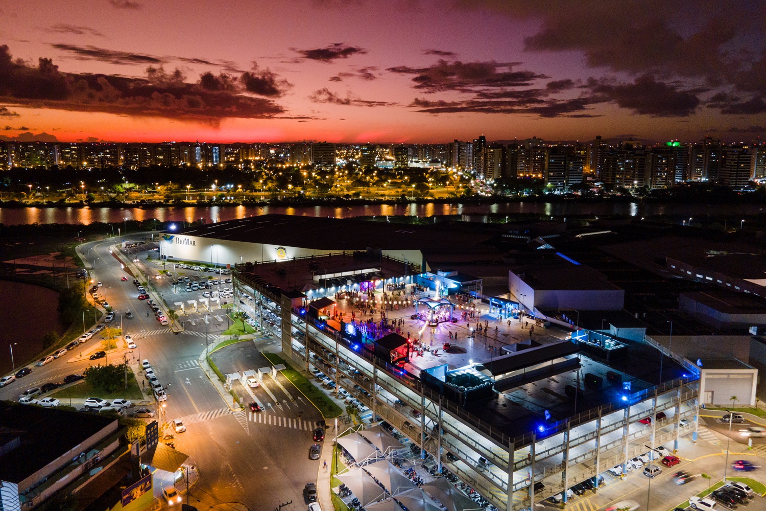 Sarau especial será realizado no rooftop do RioMar no dia 28 de março, marcando o início de 2026.
