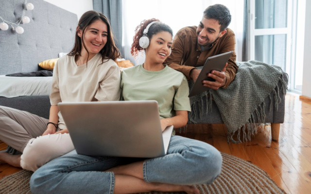 Acesso à internet atinge 95% dos domicílios no Brasil